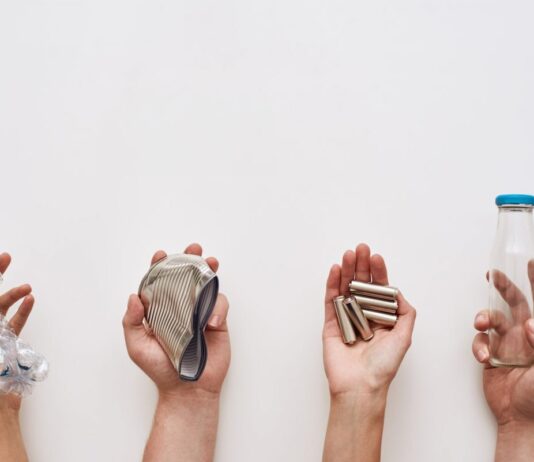 Сортування сміття у Криворізьких школах: проект “Чисте місто-КР”