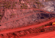 Відкритий видобуток у центрі Кривого Рогу