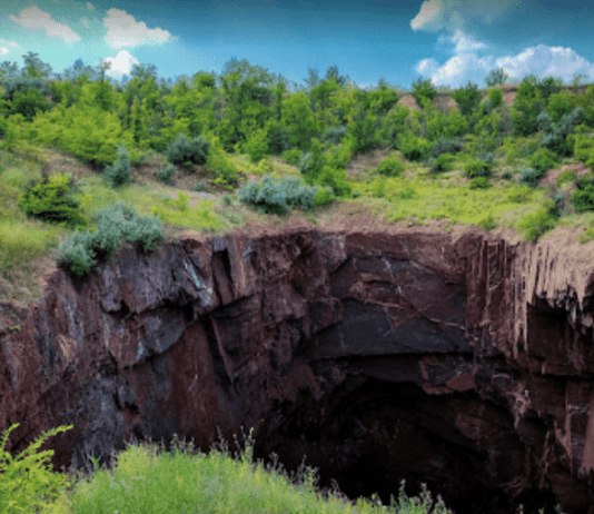 Криворізька зона обвалення: стій, небезпечно для життя